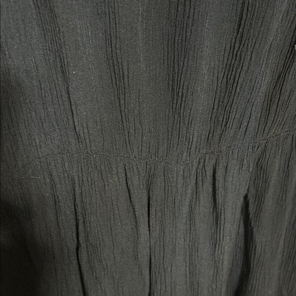 SO Black Jumpsuit with Relaxed Fit and Versatile Style - Picture 4 of 5